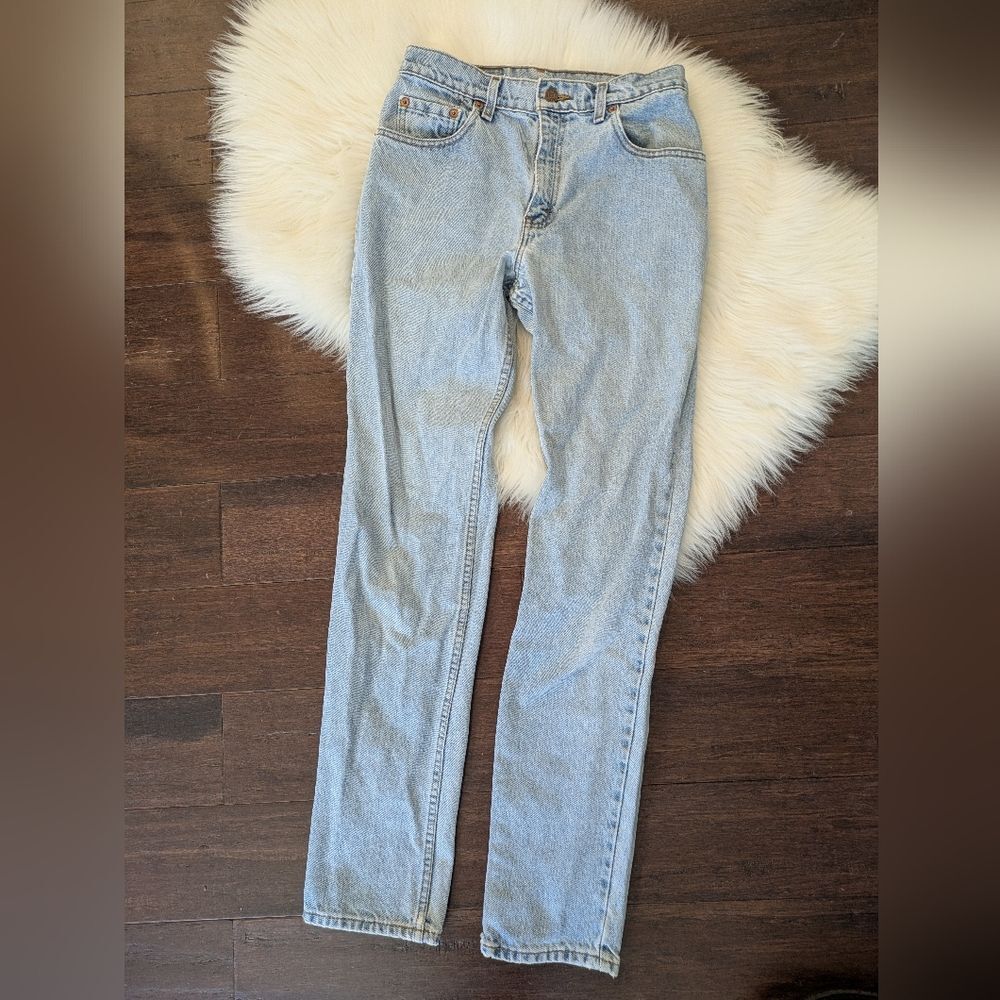 Vintage 550 Levi's Size 9 L Long Medium Light Wash Relaxed Fit Tapered Leg 1990s